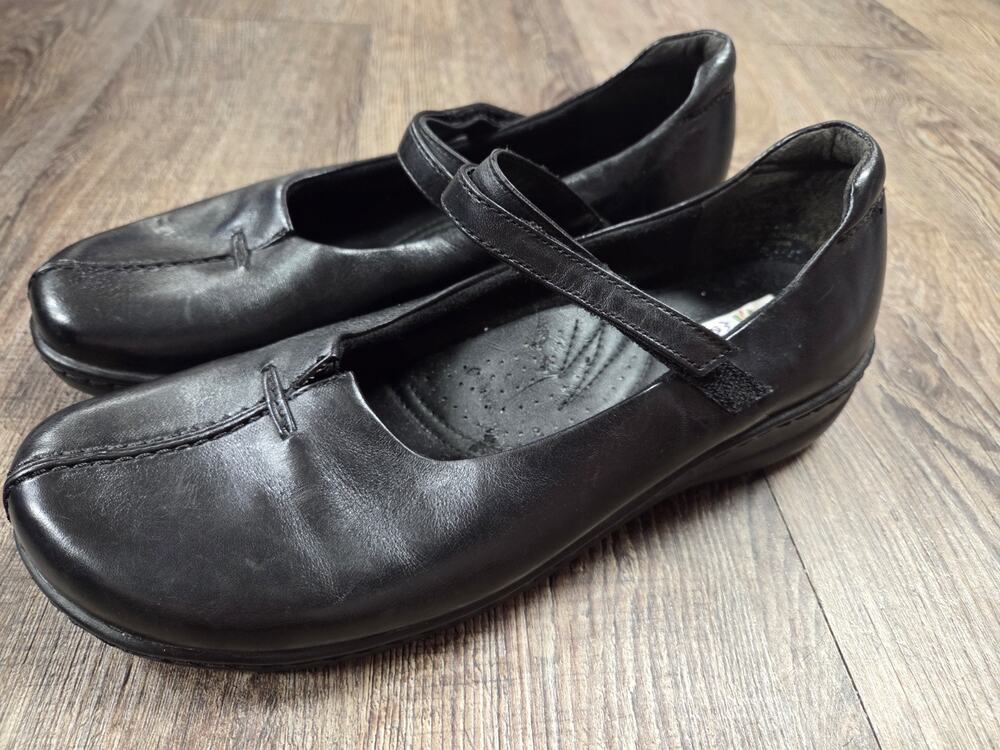 Michel M Nellie Mary Jane’s Leather Black Crafted Shoes Comfort Size 9M